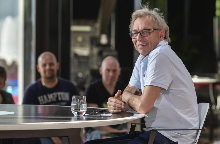 Jan Mulder moet opstaan
