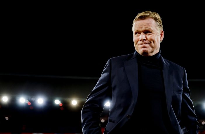 Ronald Koeman wacht weer op de trein